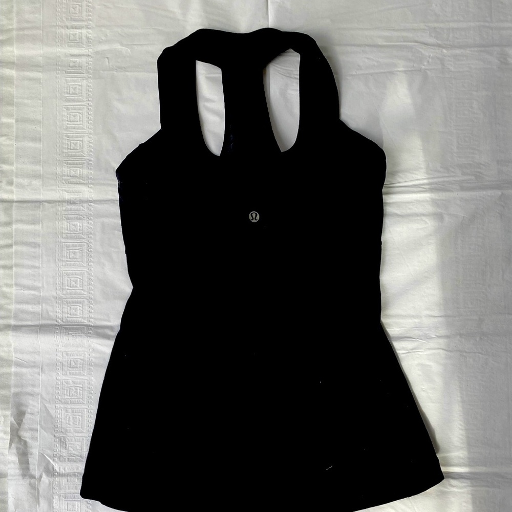 lululemon black tank top